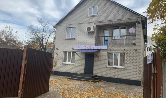 №8161 2-х поверхове приміщення під кафе на вул. Корольова