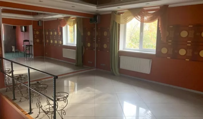 №8161 2-х поверхове приміщення під кафе на вул. Корольова