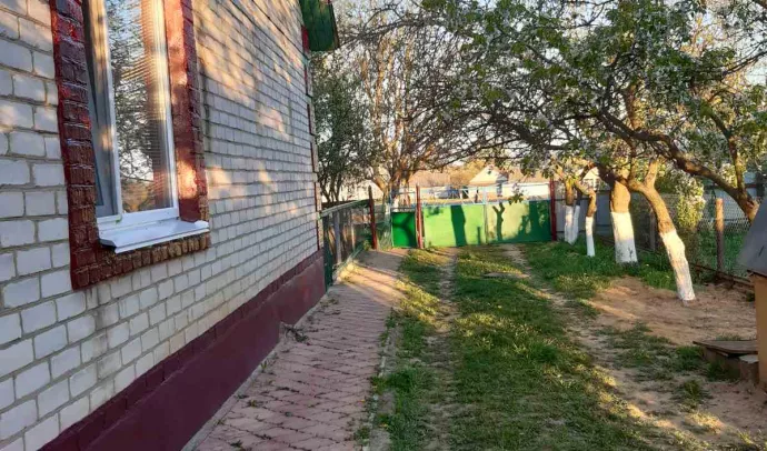 №5828 Продаж будинку в селі Городище з садом і ділянкою 