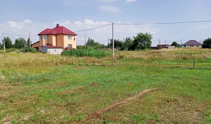 Продам участок на крошне