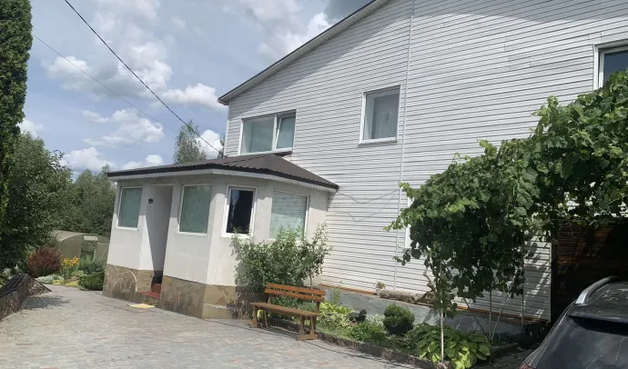 10037 Шикарний будинок м.Звягель