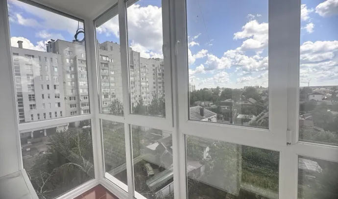 4182 Шикарна квартира на Перемоги