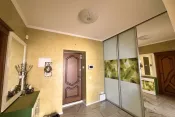 3932 Простора квартира в центрі