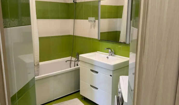 2246 Шикарна квартира на Богуна
