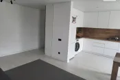 3915 Трьохкімнатна в центрі