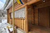 6082 Будинок біля річки