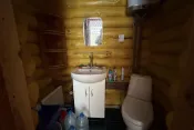 6082 Будинок біля річки