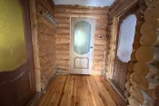 6082 Будинок біля річки