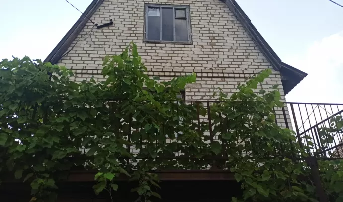 Продам дачу возле озера Мельком.