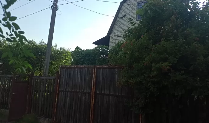 Продам дачу возле озера Мельком.