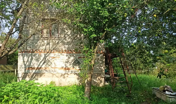 Продам дачу возле озера Мельком.