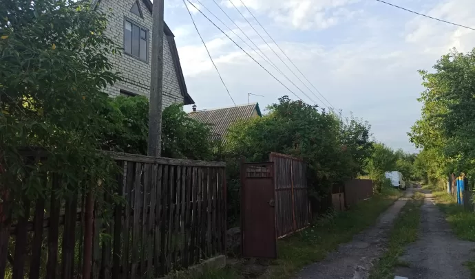 Продам дачу возле озера Мельком.